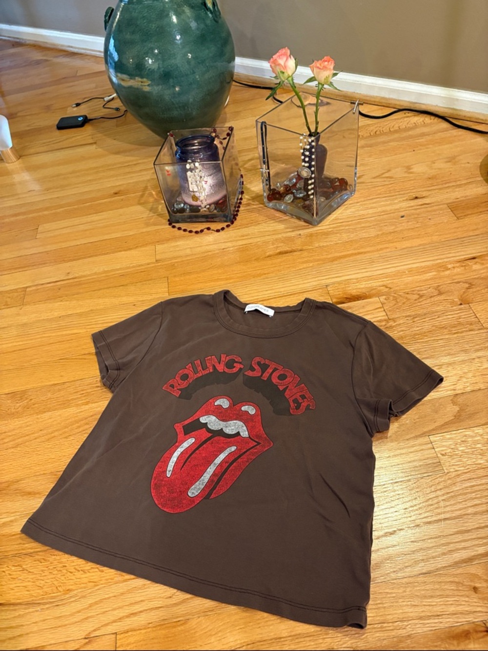 Daydreamer Brown Tee with Red Tongue Graphic